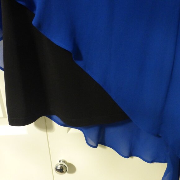 LE CHATEAU royal blue and black one shoulder chiffon top - Picture 8 of 10